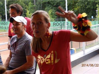 Kijken naar België - Rusland bij taverne Hemelrijck